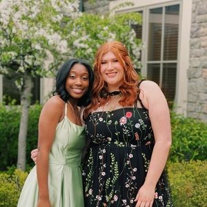 Meet your Posher, Ava